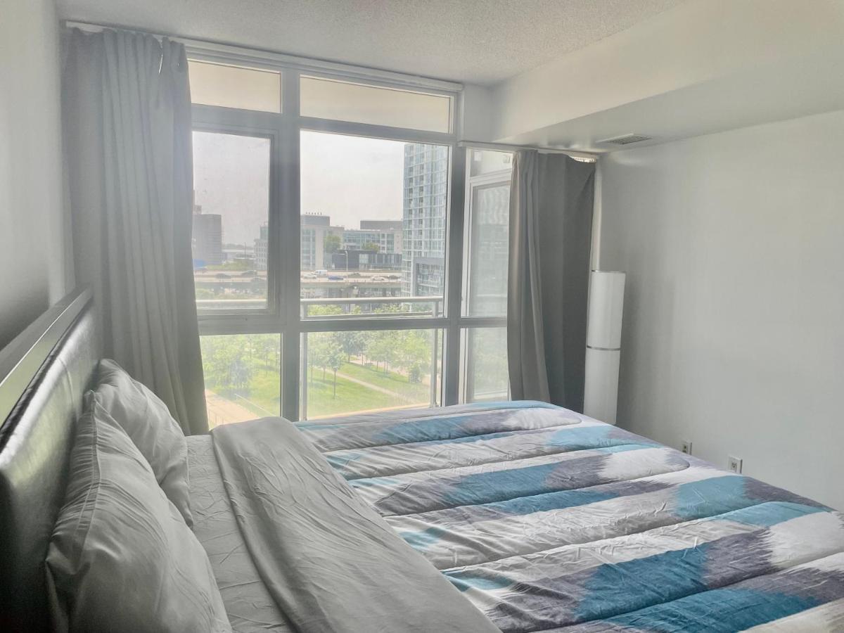 Three Br Condo Step To Cn Tower Rogers Center With Free Parking Toronto Extérieur photo