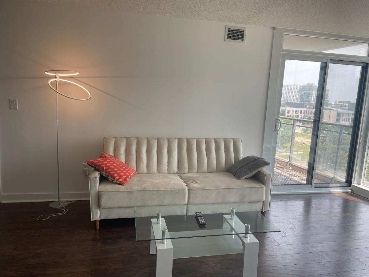 Three Br Condo Step To Cn Tower Rogers Center With Free Parking Toronto Extérieur photo