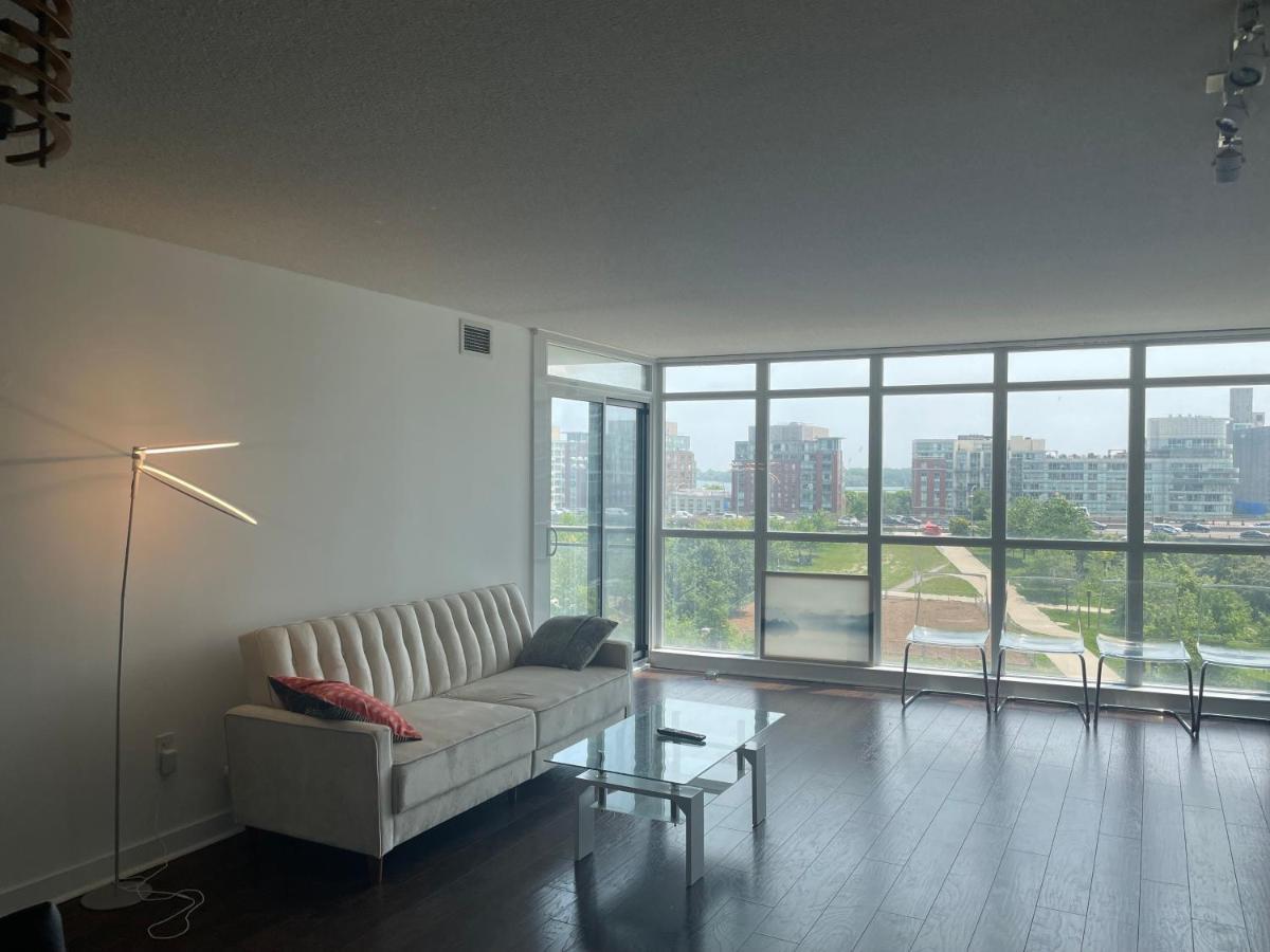 Three Br Condo Step To Cn Tower Rogers Center With Free Parking Toronto Extérieur photo
