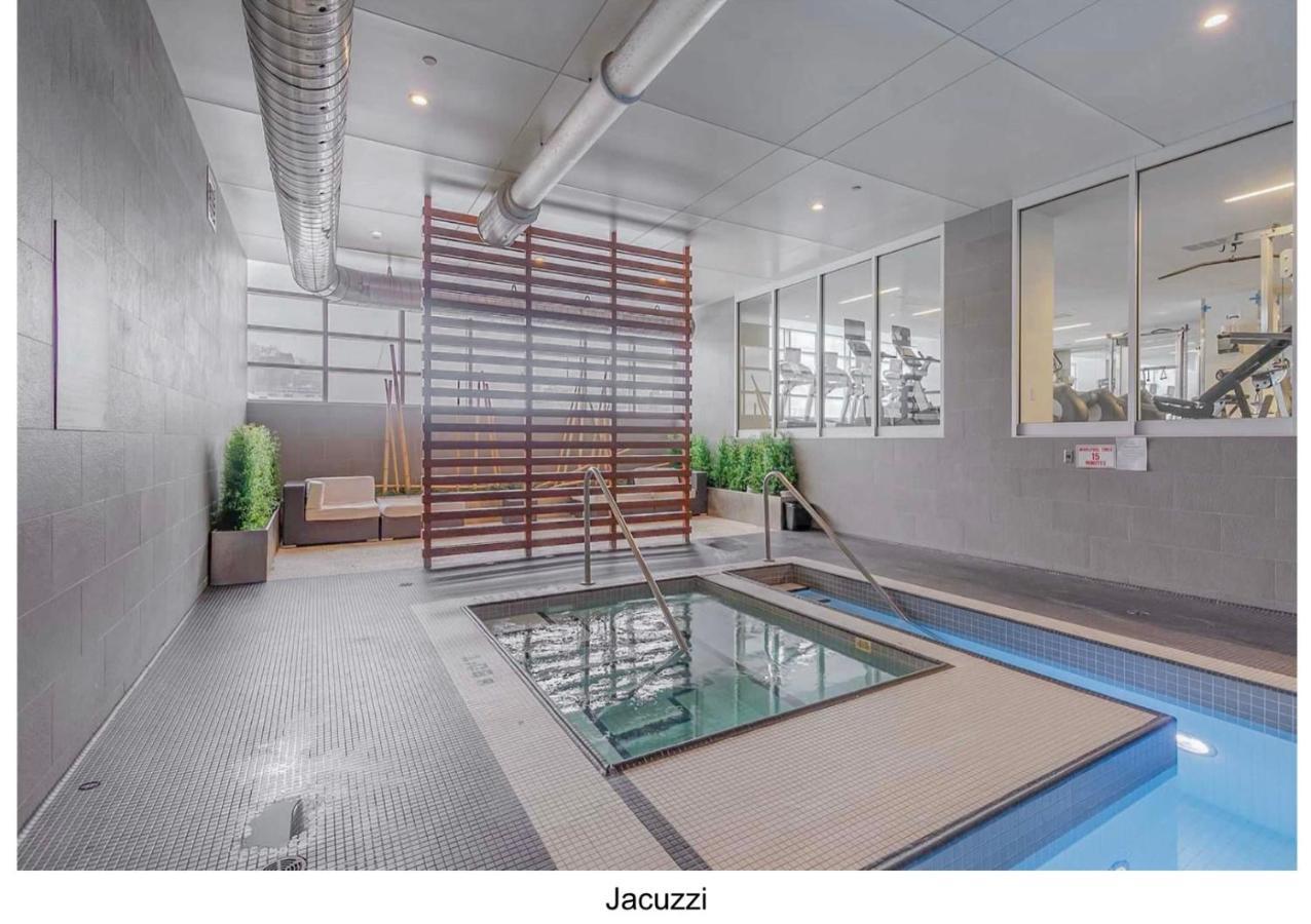 Three Br Condo Step To Cn Tower Rogers Center With Free Parking Toronto Extérieur photo